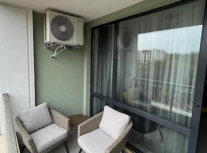 Blue Heaven Kavaci Апартамент *