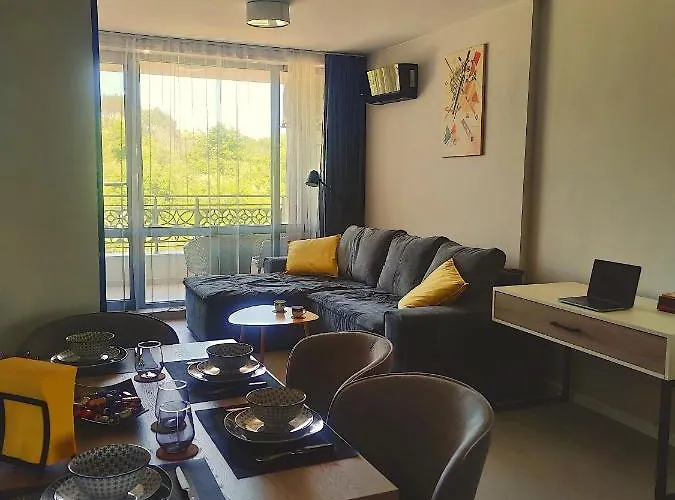 Blue Heaven Kavaci Апартамент